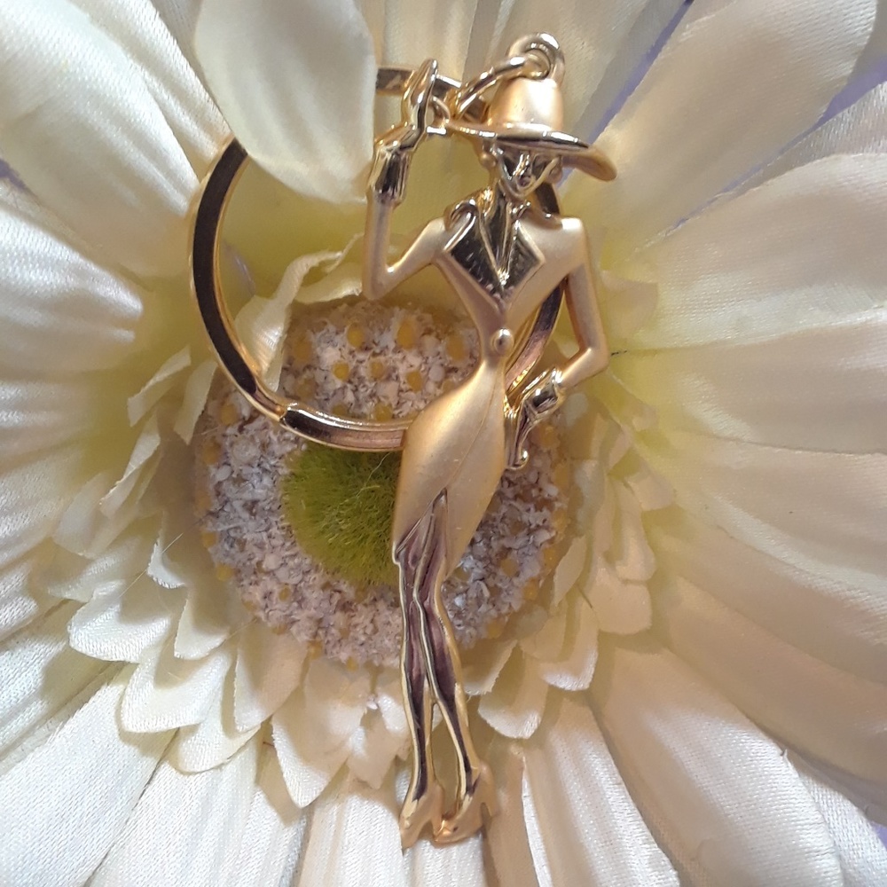 Ultra Craft Gold Tone Key Ring Fashionista Women